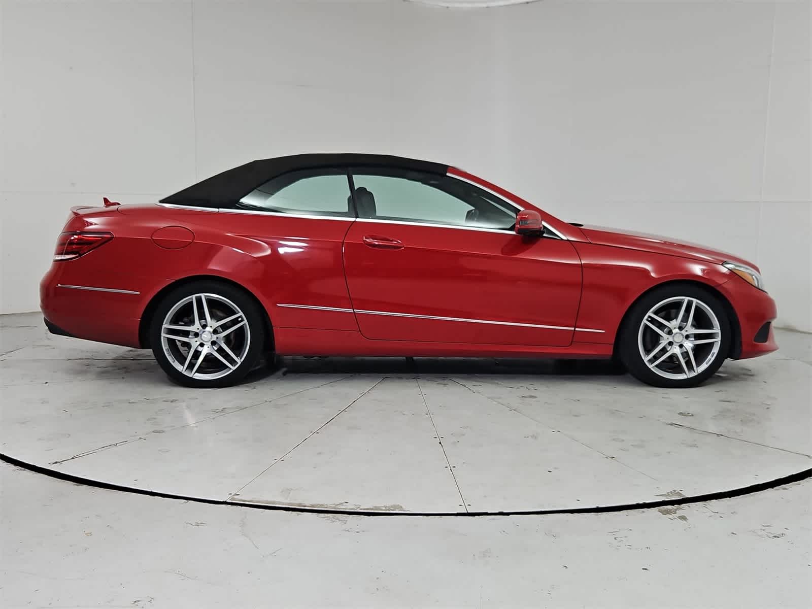 Thumbnail: 2014 Mercedes-Benz E-Class - 7