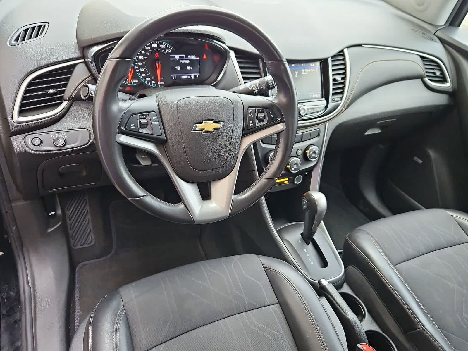 Thumbnail: 2020 Chevrolet Trax - 2