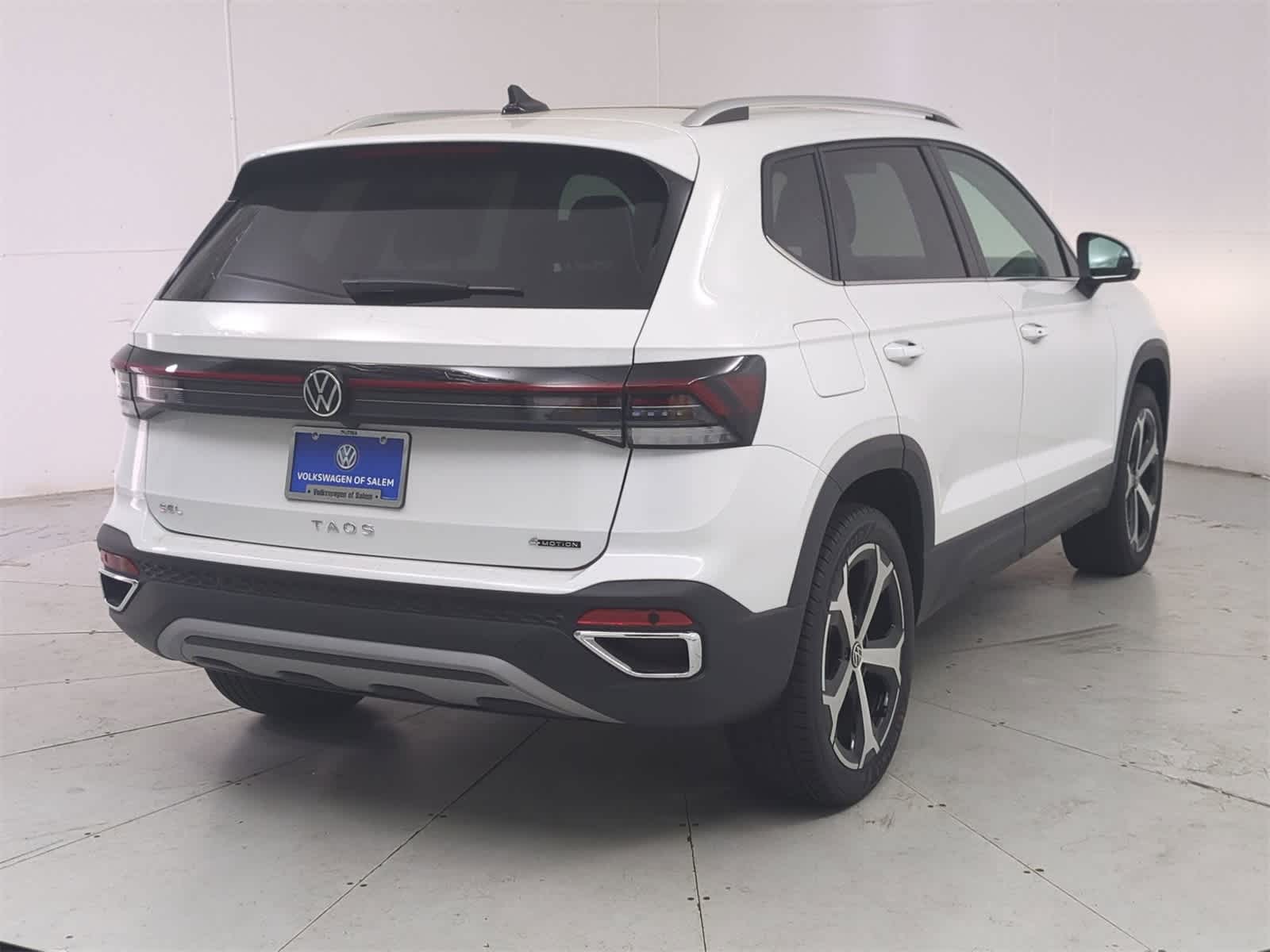 Thumbnail: 2025 Volkswagen Taos - 6