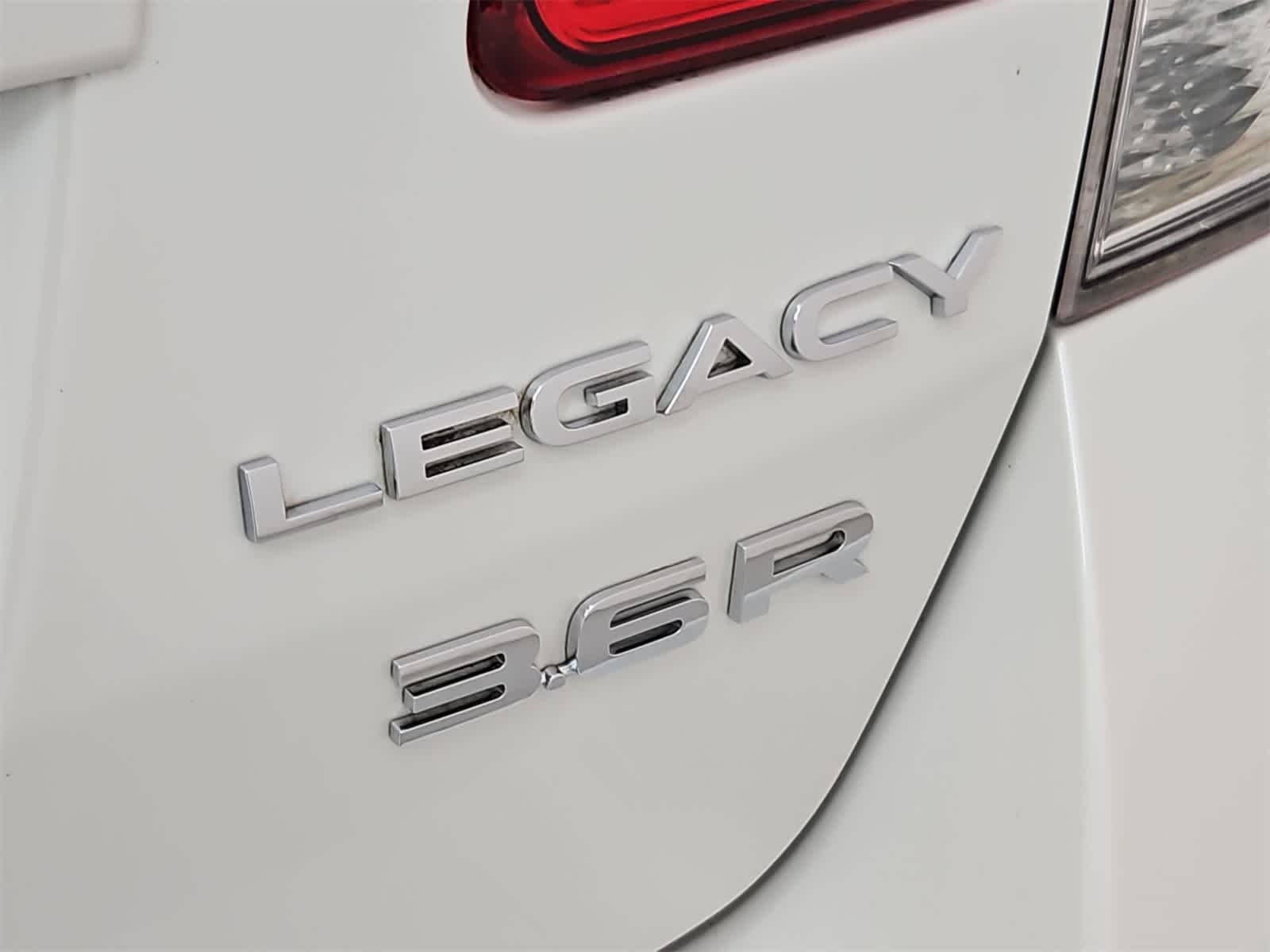 2013 Subaru Legacy Limited 11