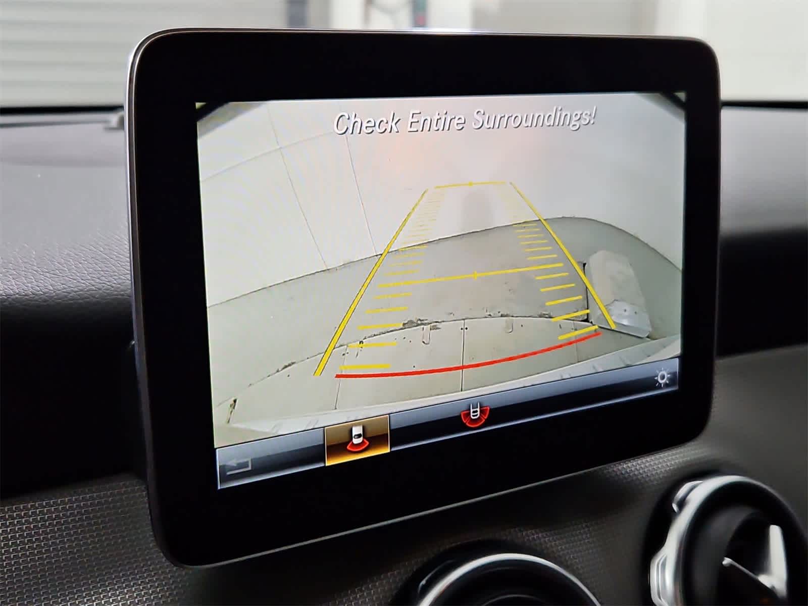 Thumbnail: 2018 Mercedes-Benz GLA - 31