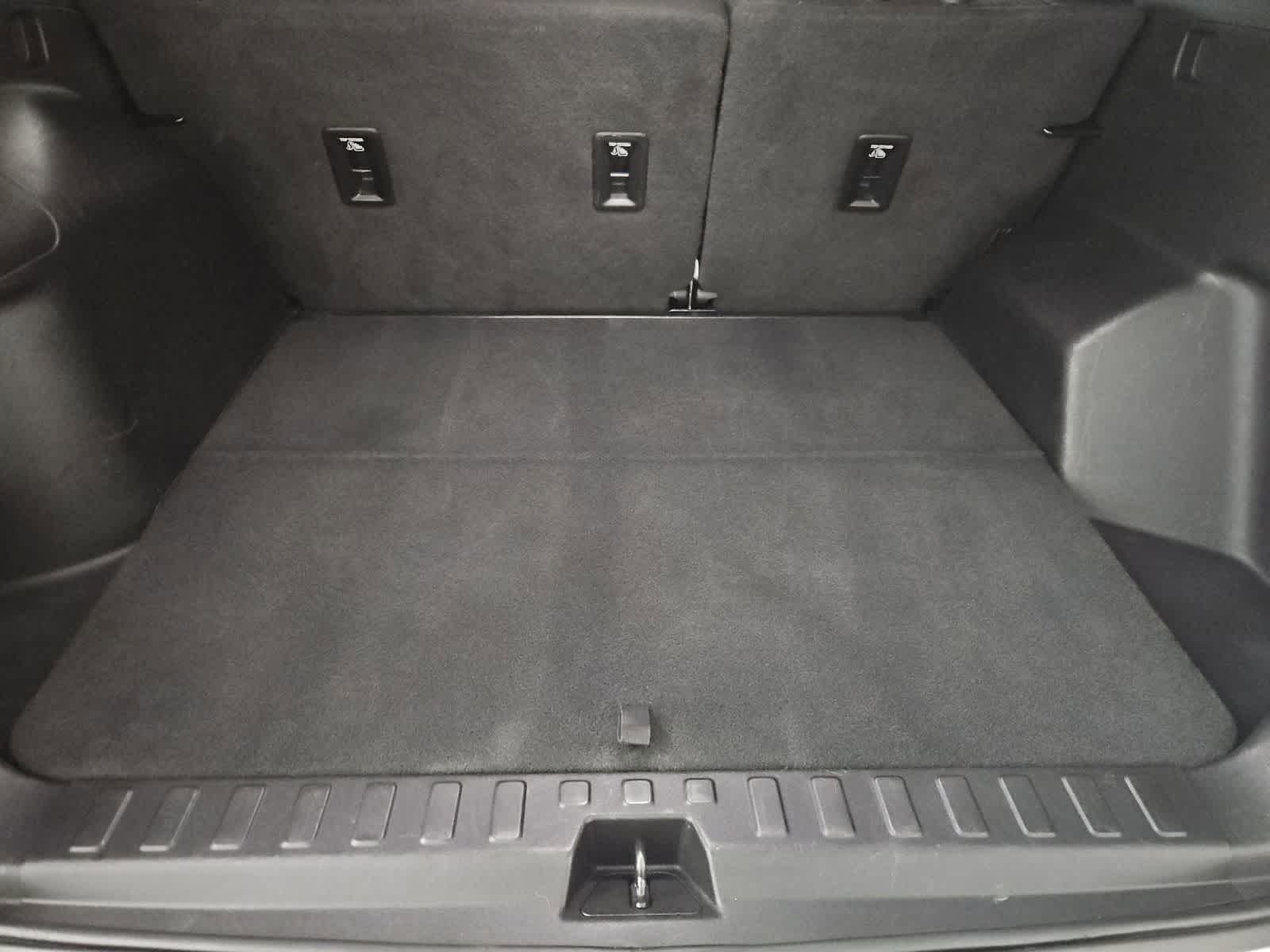 Thumbnail: 2018 Chevrolet Equinox - 30