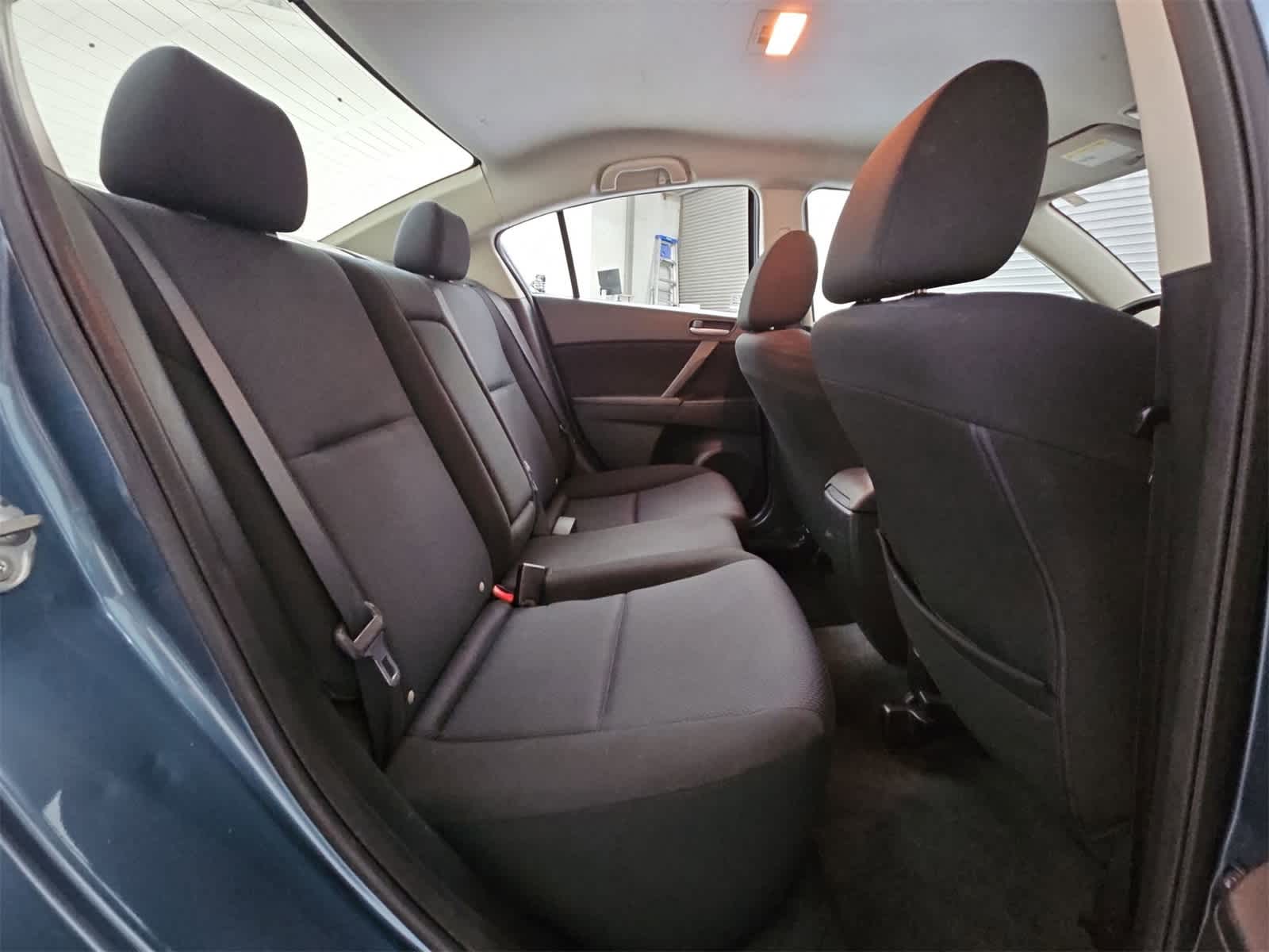Thumbnail: 2011 Mazda Mazda3 - 19