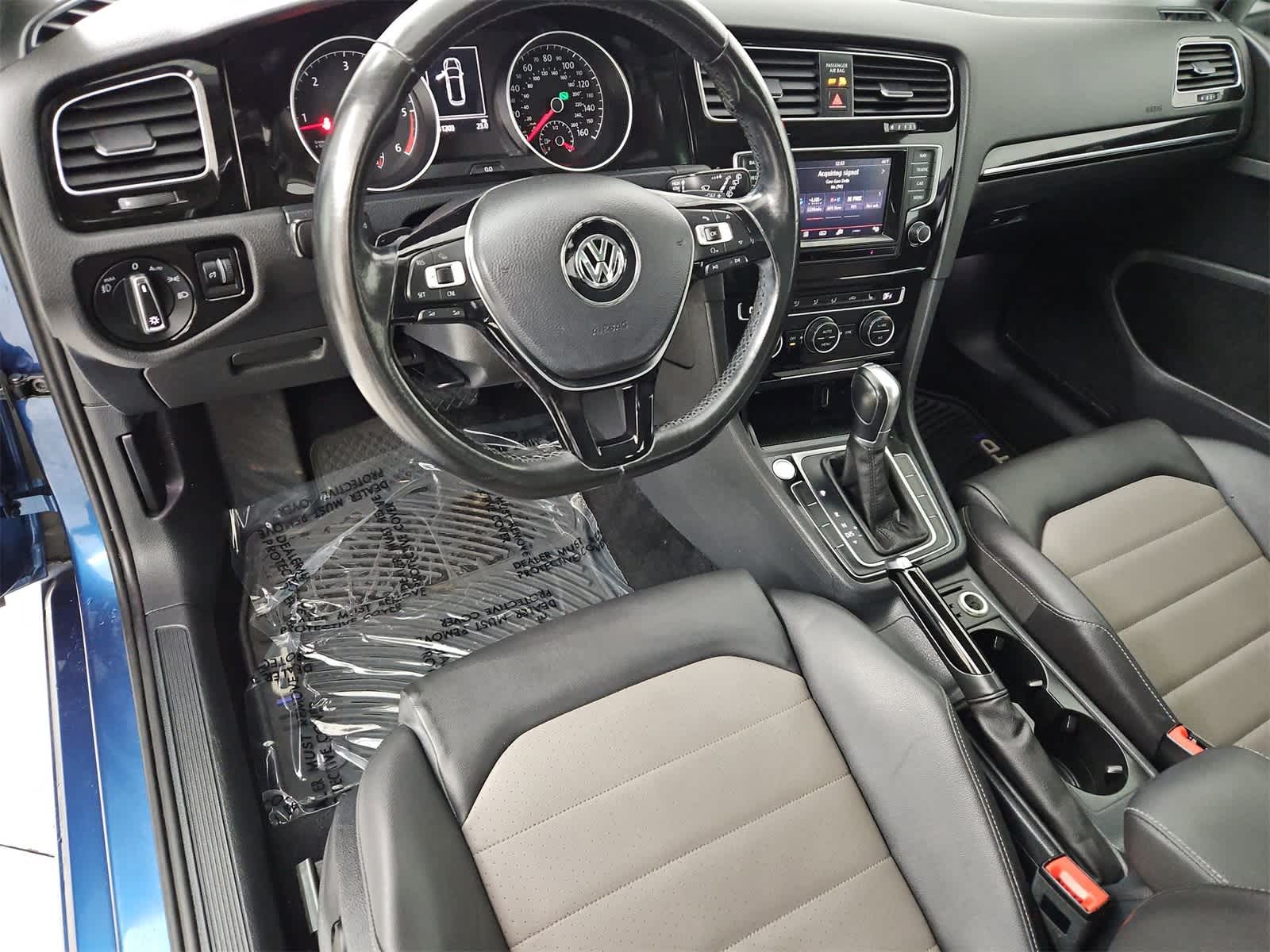 2015 Volkswagen e-Golf SE 2