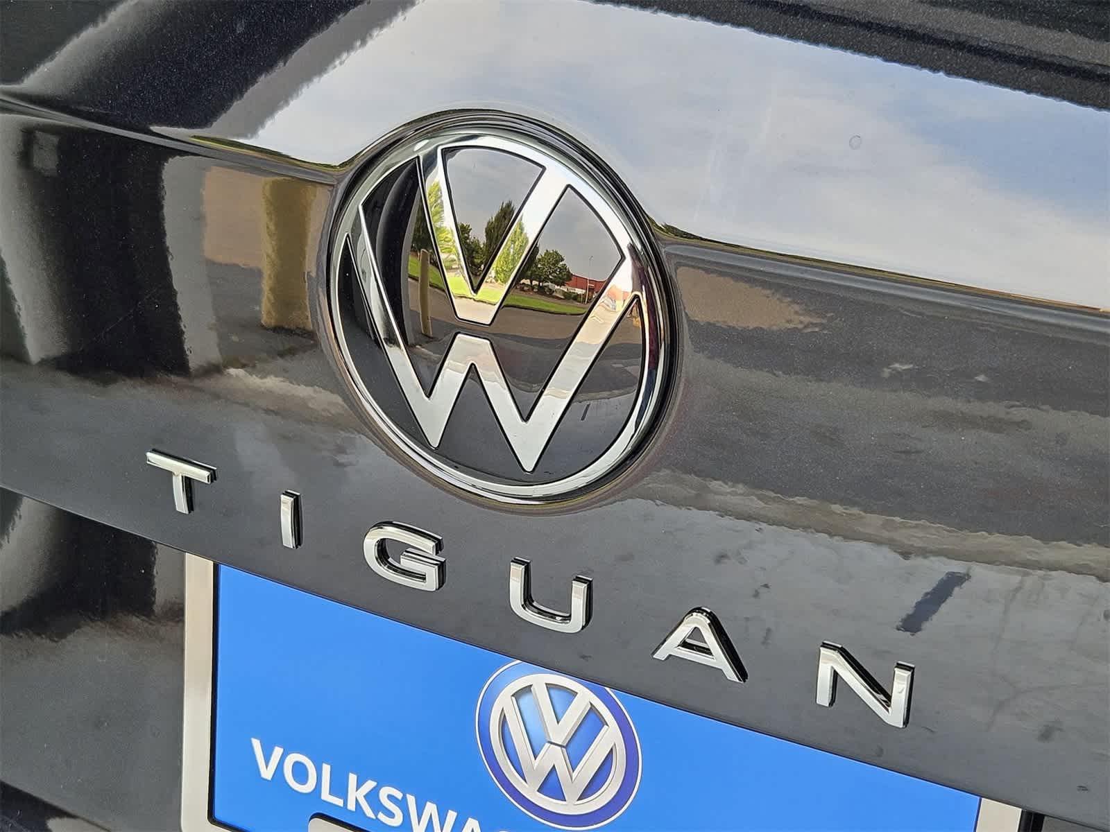 Thumbnail: 2024 Volkswagen Tiguan - 10