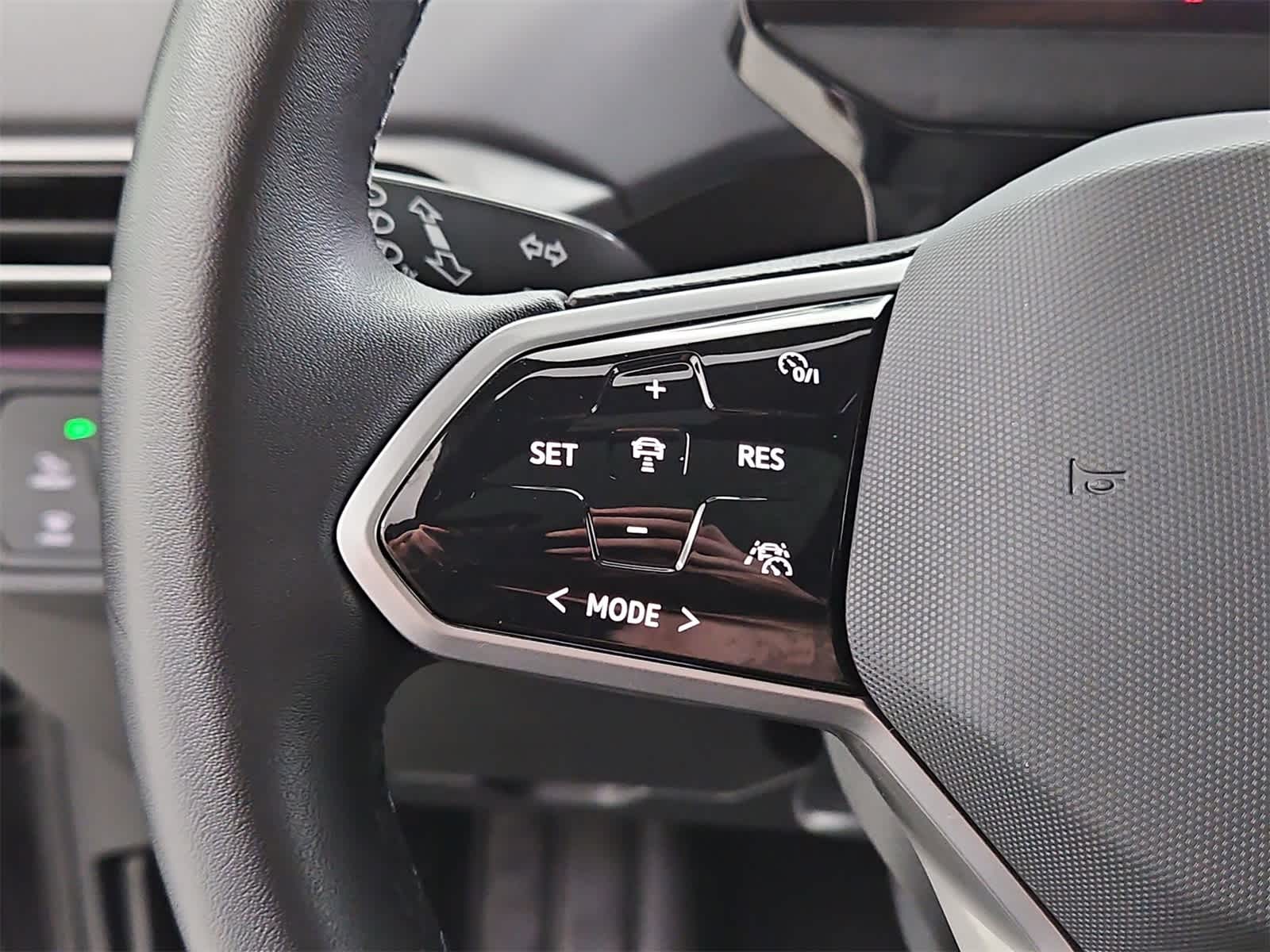 Thumbnail: 2023 Volkswagen ID.4 - 25