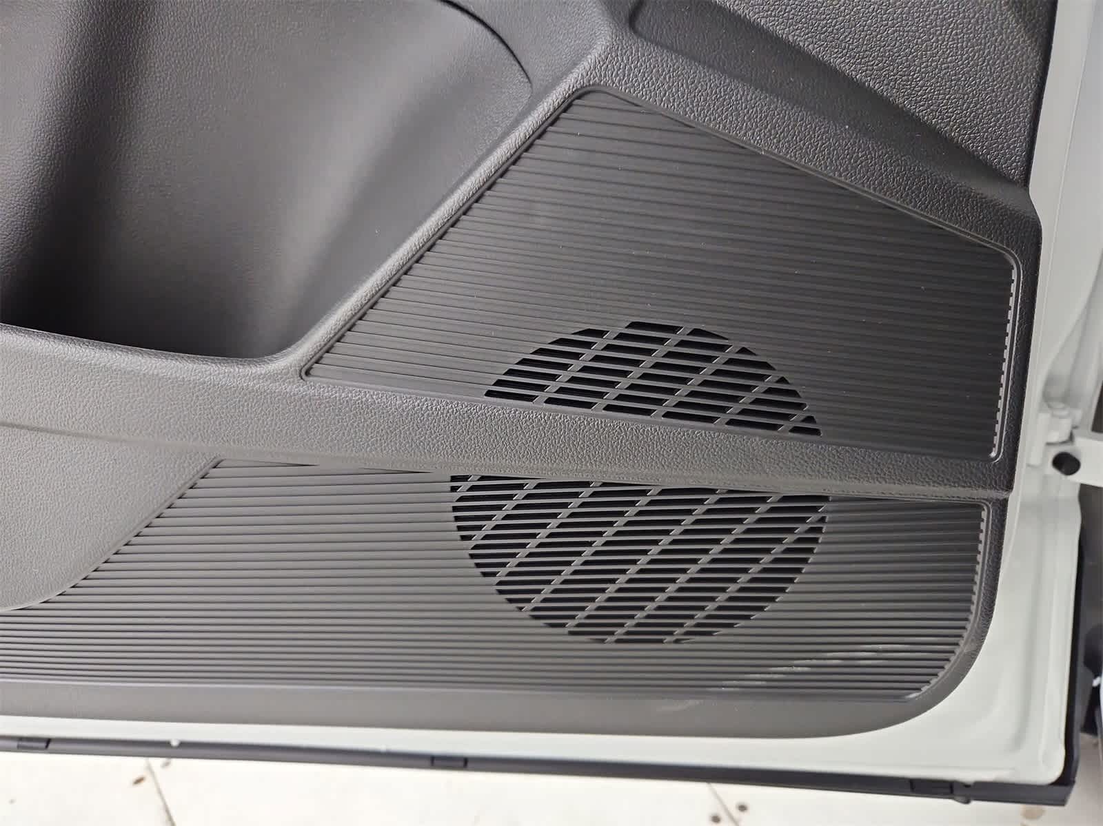 Thumbnail: 2025 Volkswagen Taos - 30