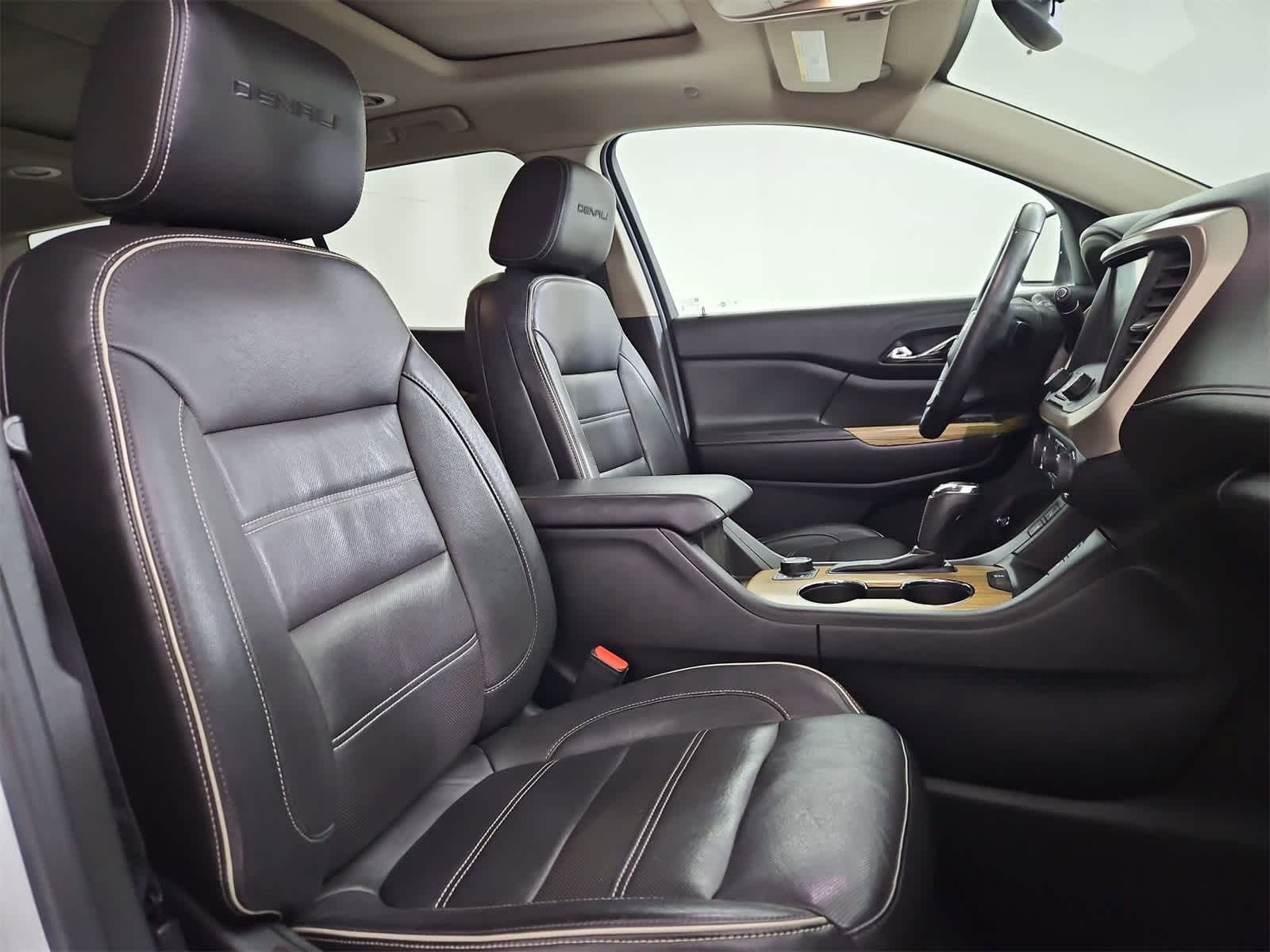 Thumbnail: 2017 GMC Acadia - 23