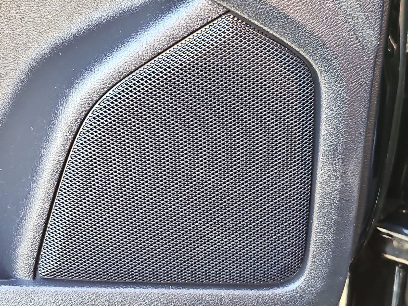 Thumbnail: 2020 Ford Edge - 28
