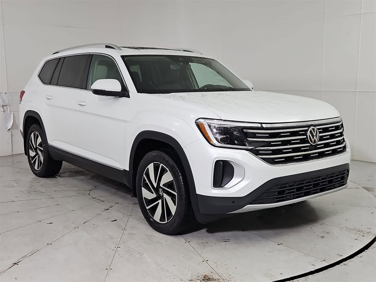 Thumbnail: 2026 Volkswagen Atlas - 8