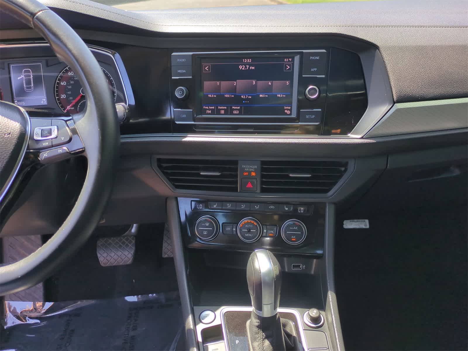 Thumbnail: 2019 Volkswagen Jetta - 28