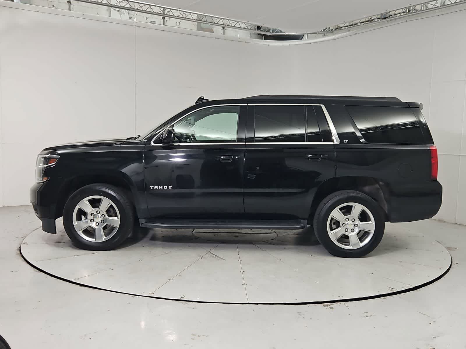 Thumbnail: 2018 Chevrolet Tahoe - 3