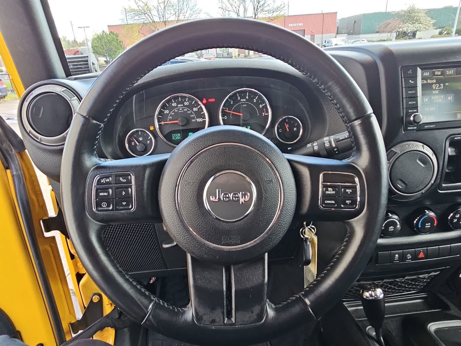 Thumbnail: 2015 Jeep Wrangler - 22