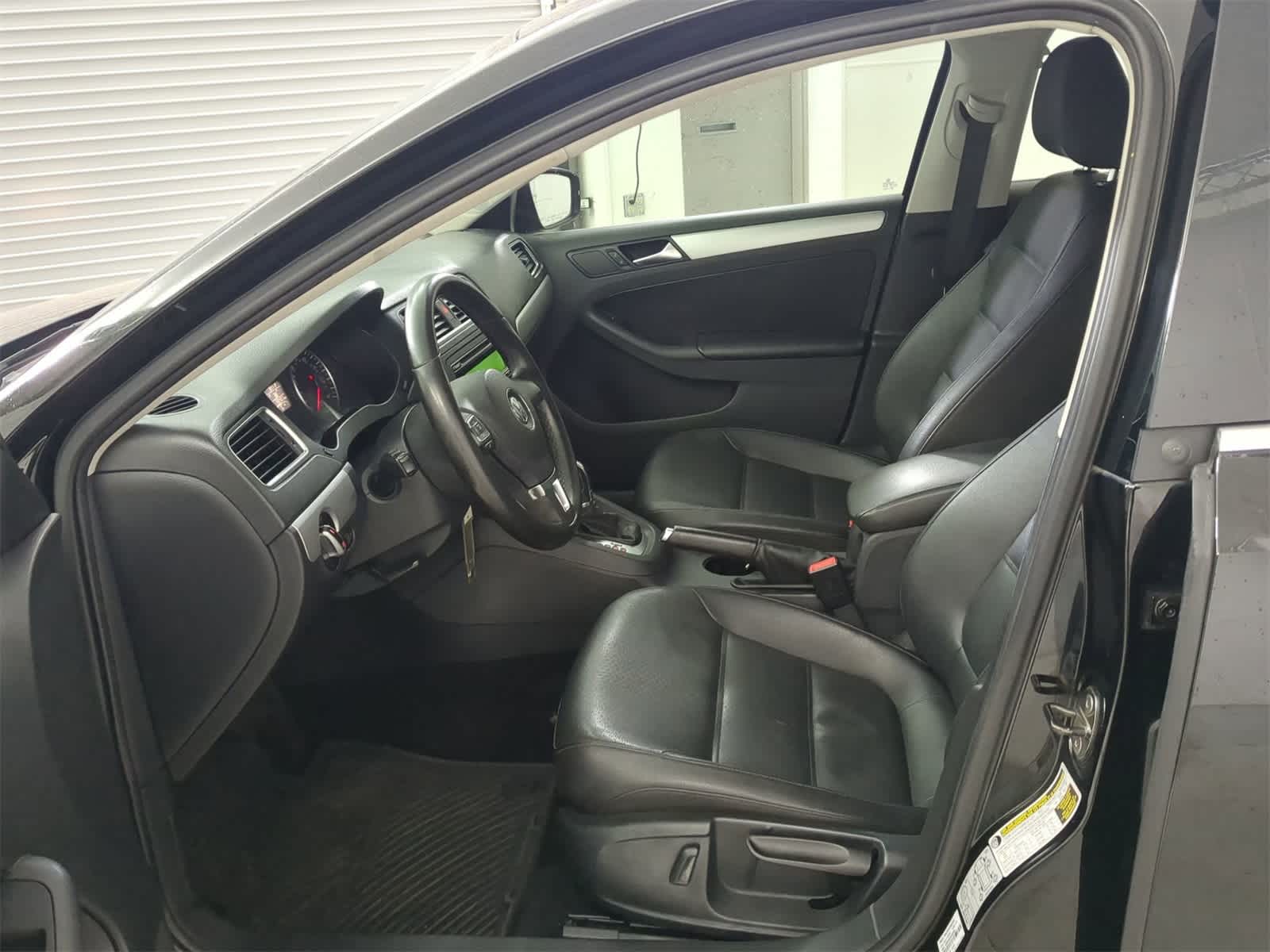 Thumbnail: 2013 Volkswagen Jetta - 15