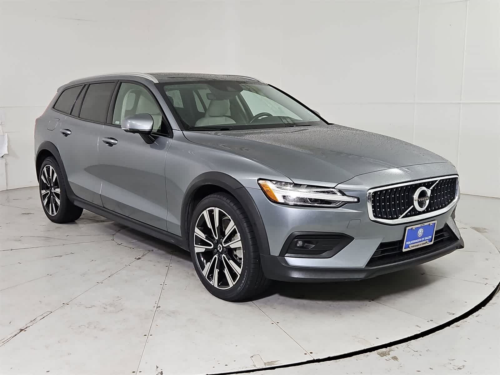 Thumbnail: 2021 Volvo S60 - 8