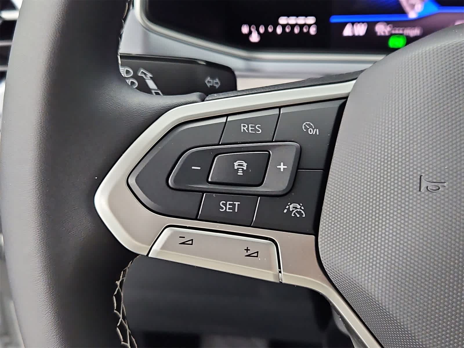 Thumbnail: 2025 Volkswagen Taos - 24