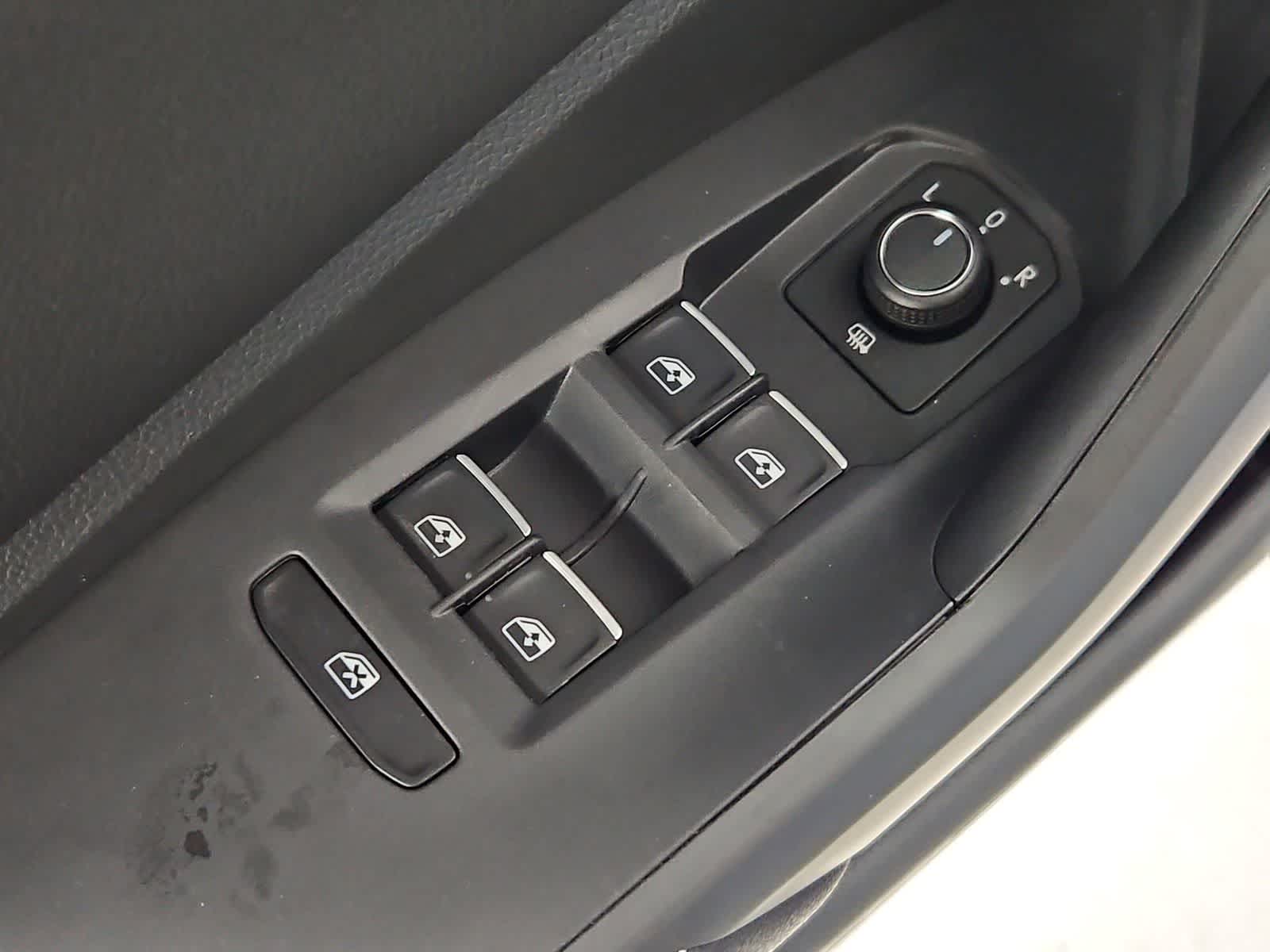 Thumbnail: 2026 Volkswagen Jetta - 17