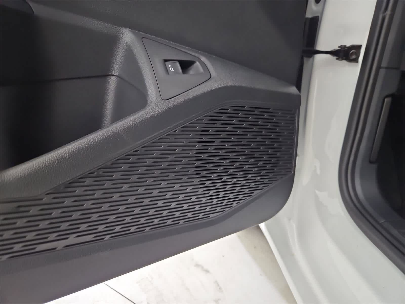 Thumbnail: 2026 Volkswagen Jetta - 30