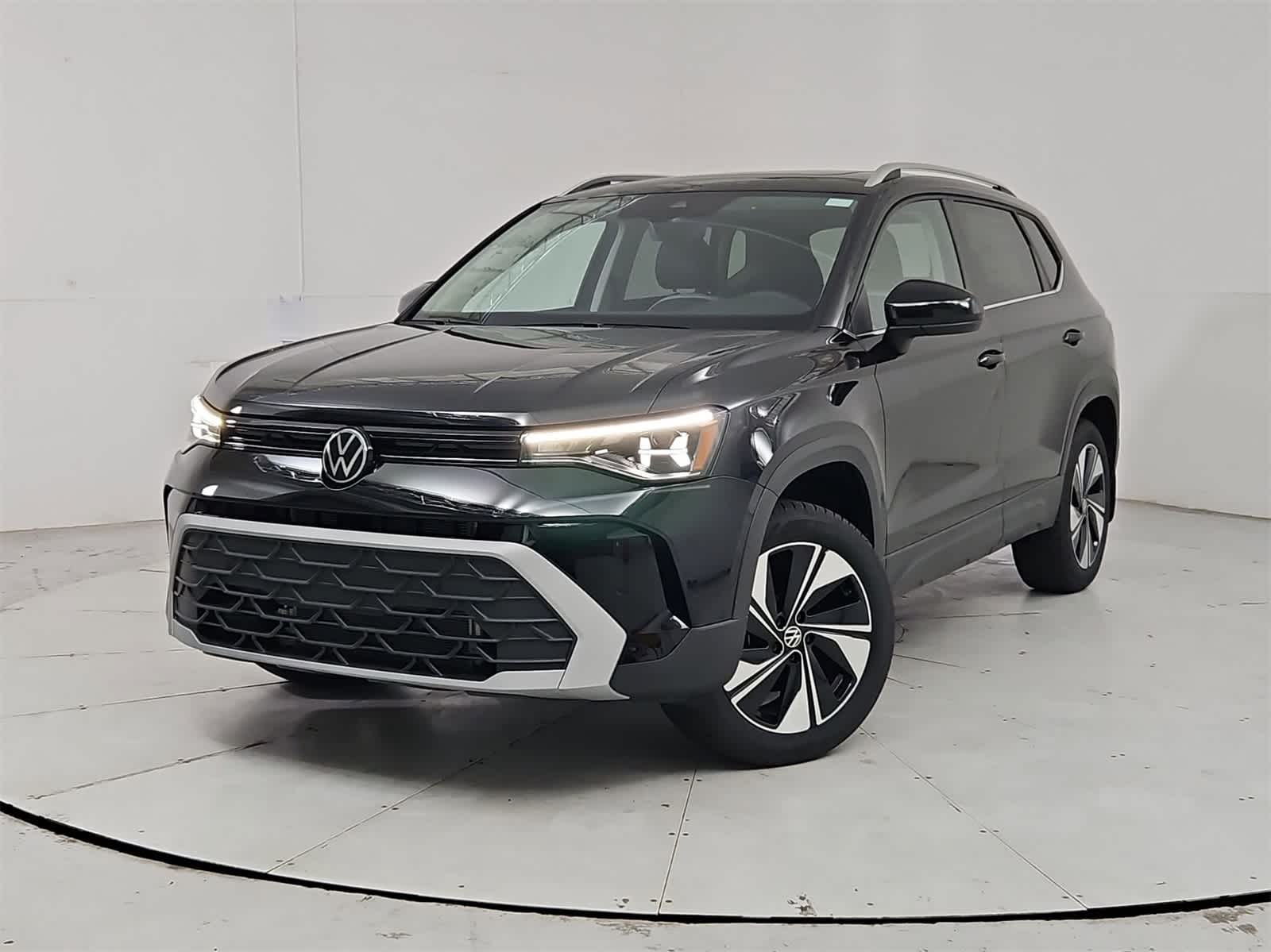 2025 Volkswagen Taos SE -
                  Salem, OR