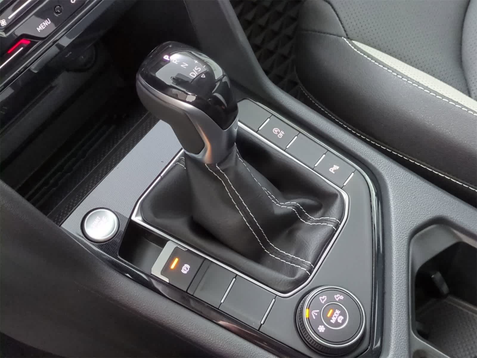 Thumbnail: 2025 Volkswagen Taos - 34