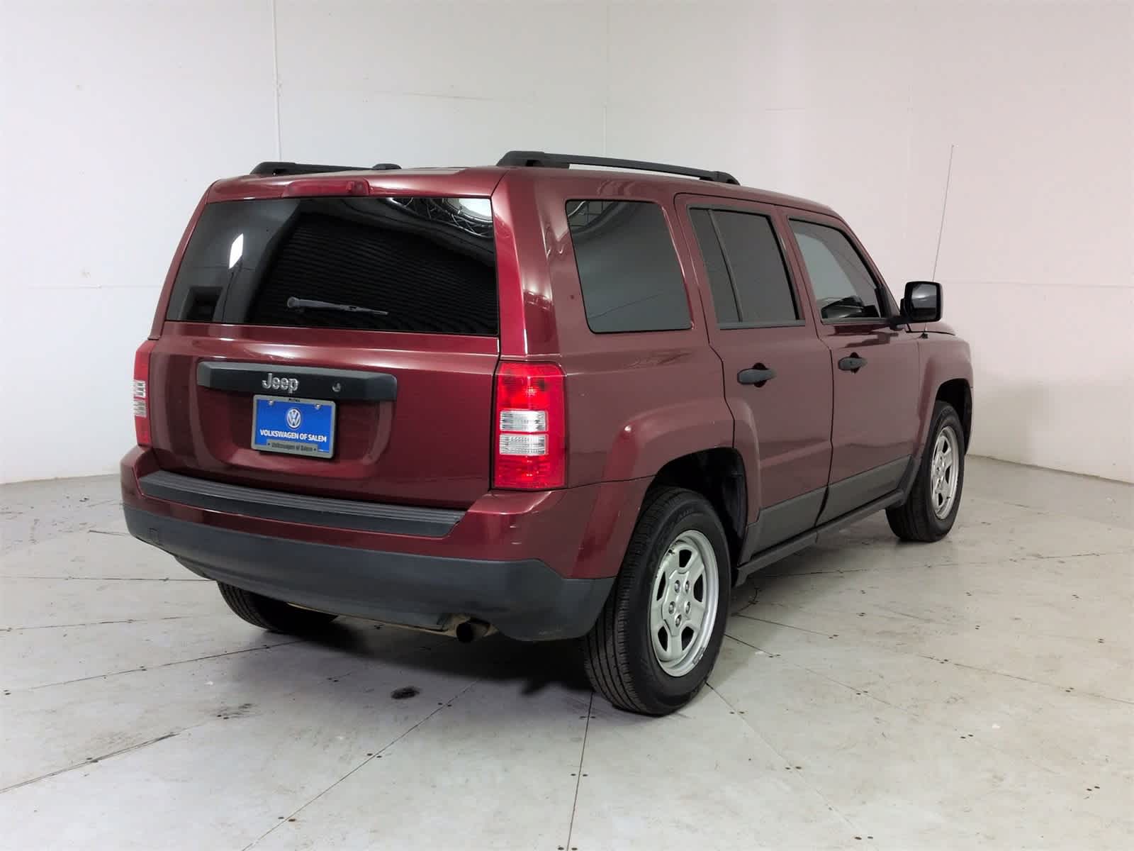 Thumbnail: 2016 Jeep Patriot - 6