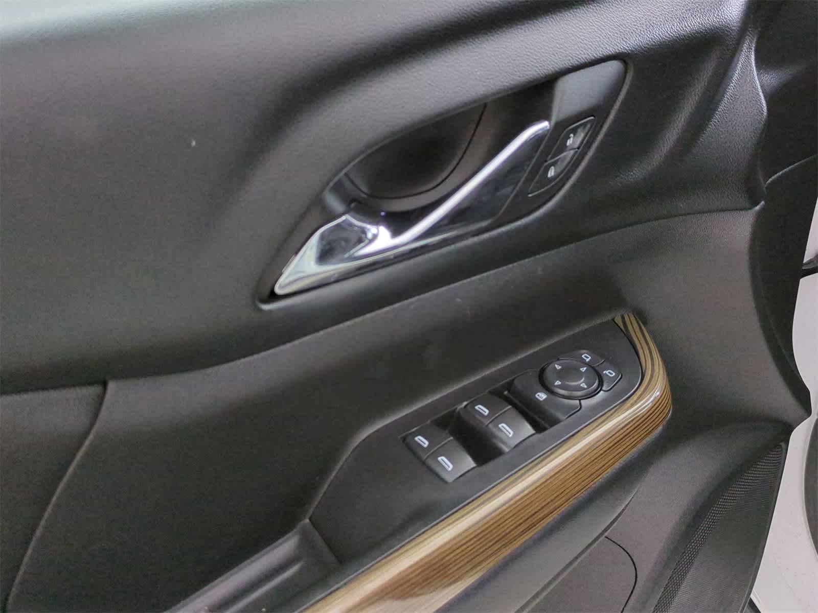 Thumbnail: 2018 GMC Acadia - 17
