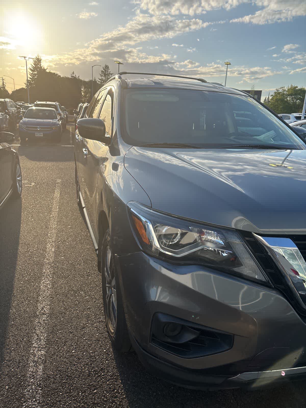 Thumbnail: 2020 Nissan Pathfinder - 3