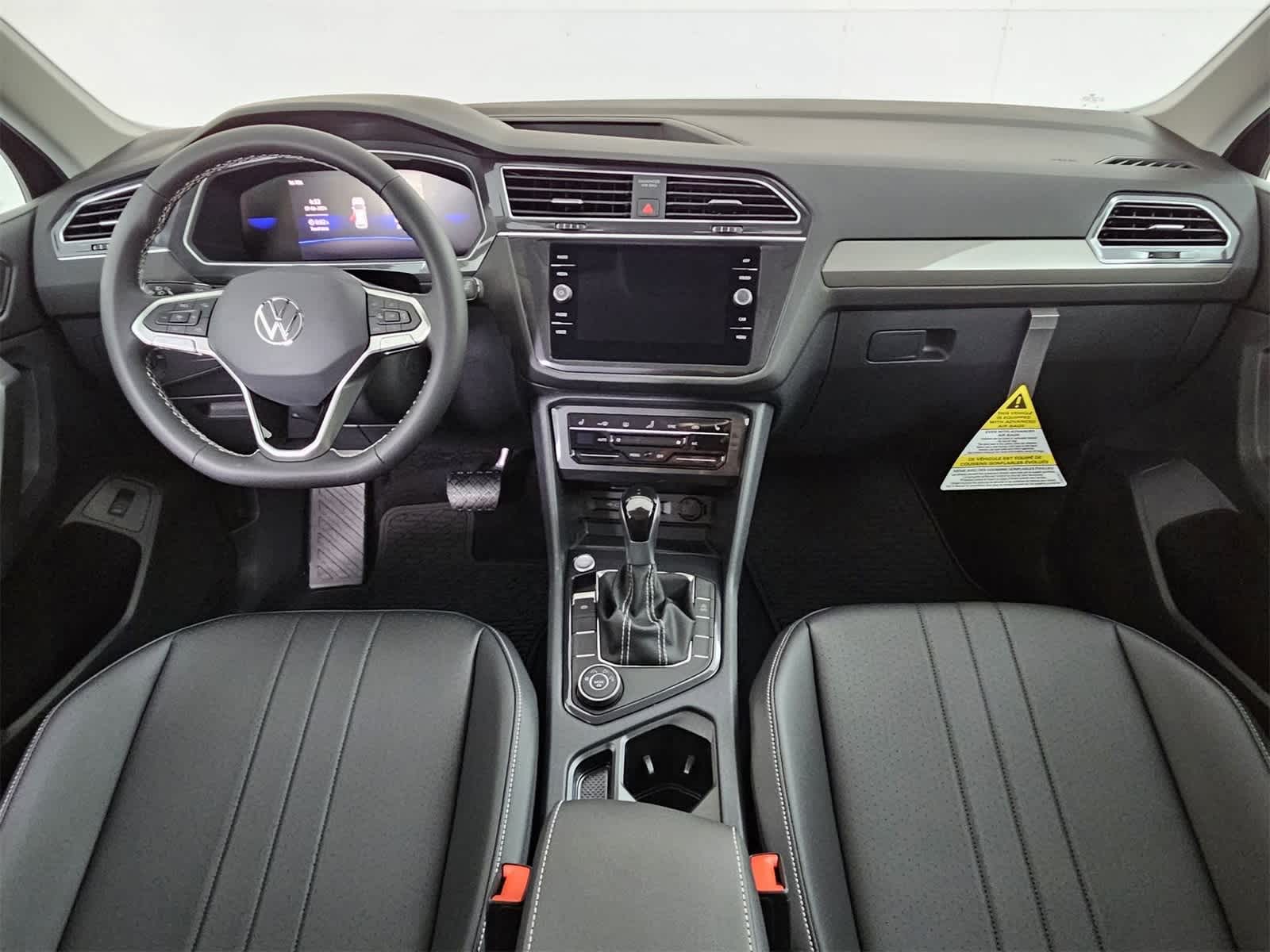 Thumbnail: 2024 Volkswagen Tiguan - 13