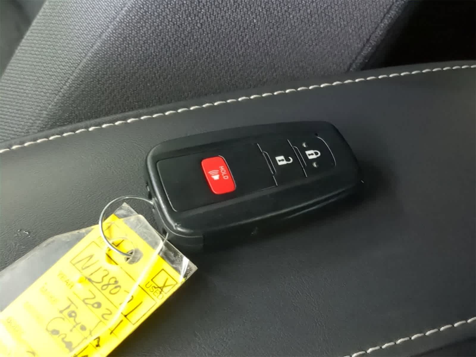 Thumbnail: 2021 Toyota Corolla - 32