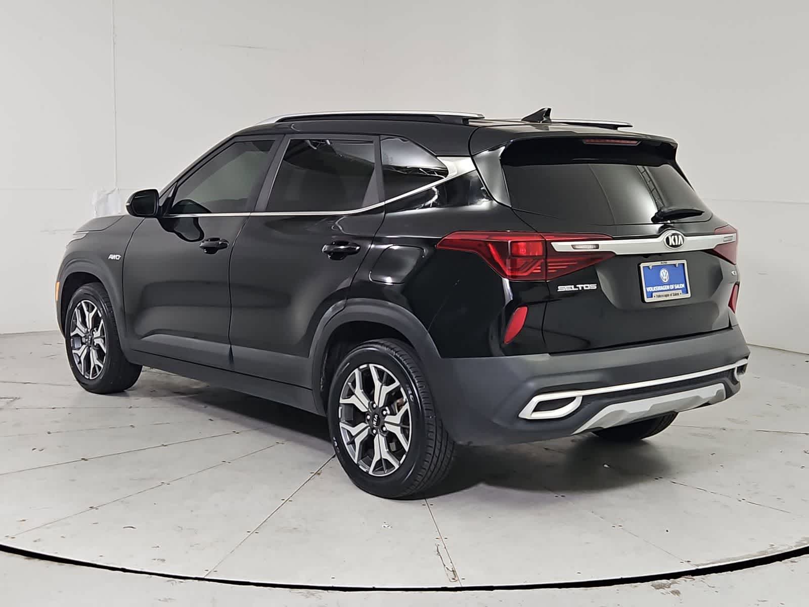 Thumbnail: 2021 Kia Seltos - 4