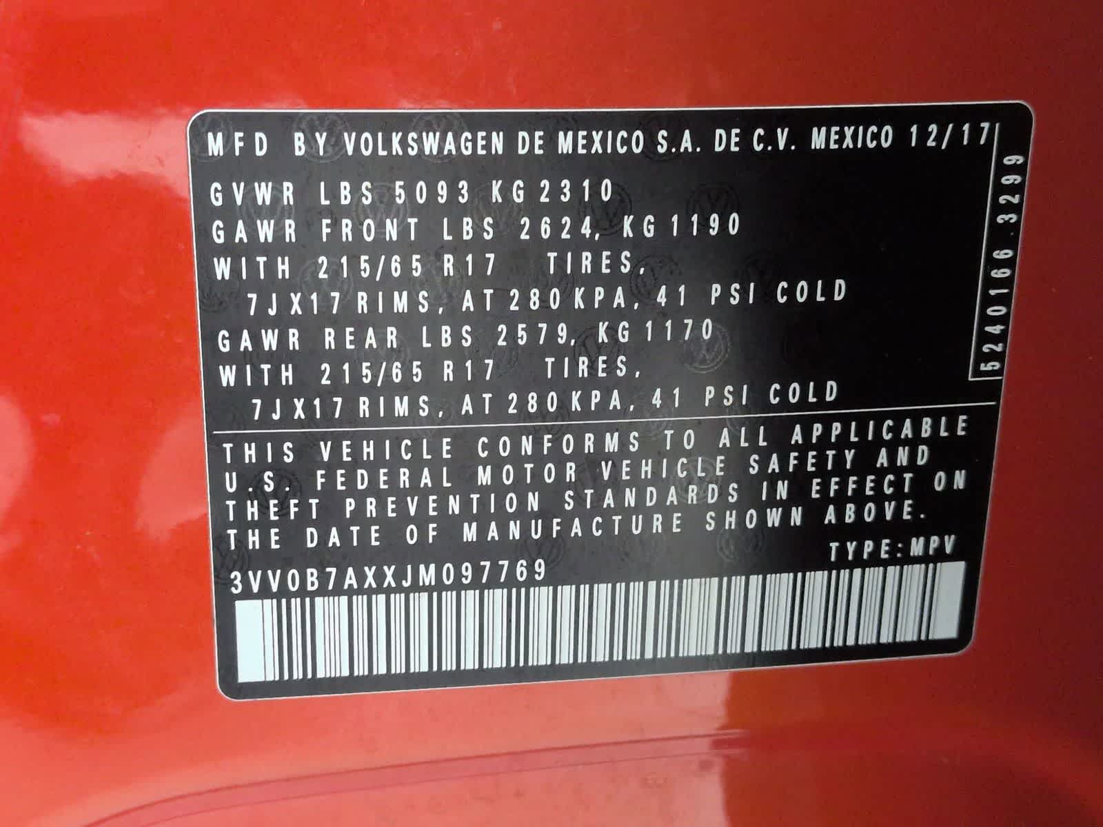 Thumbnail: 2018 Volkswagen Tiguan - 33