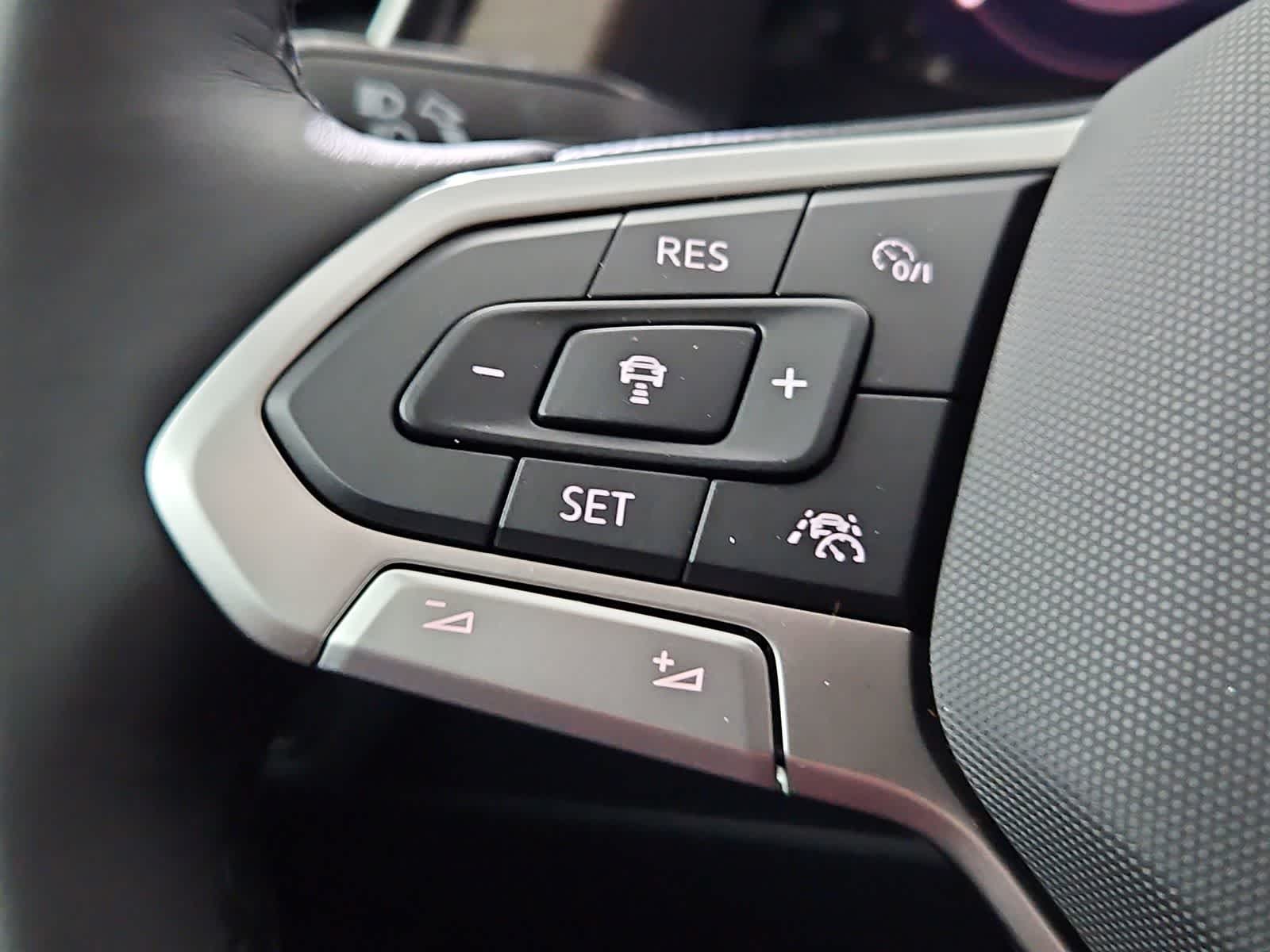 Thumbnail: 2026 Volkswagen Atlas - 25