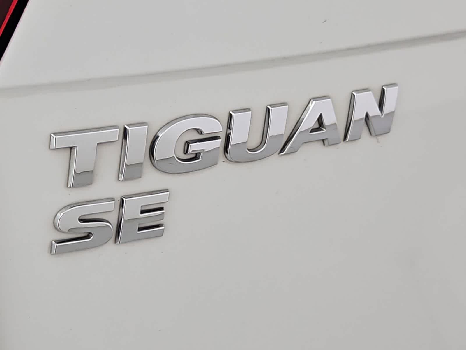 Thumbnail: 2020 Volkswagen Tiguan - 12