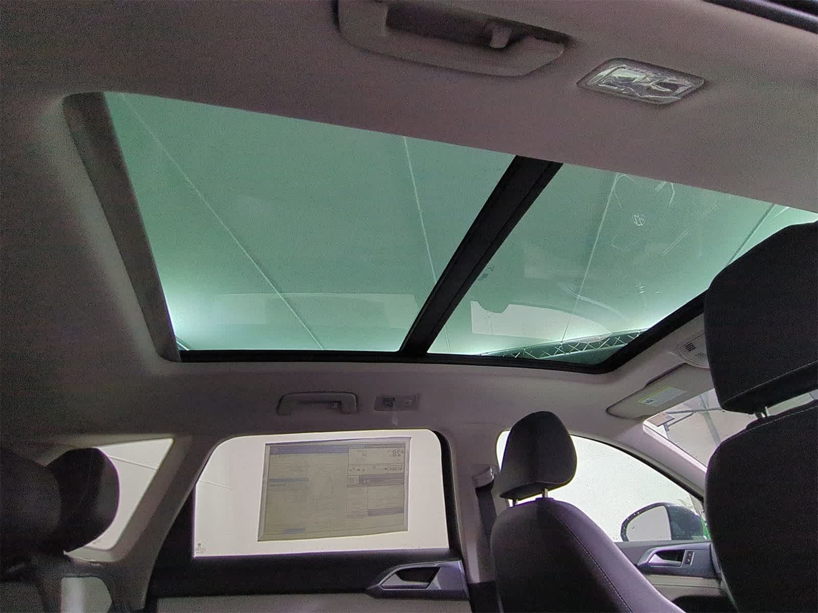 Thumbnail: 2025 Volkswagen Taos - 22