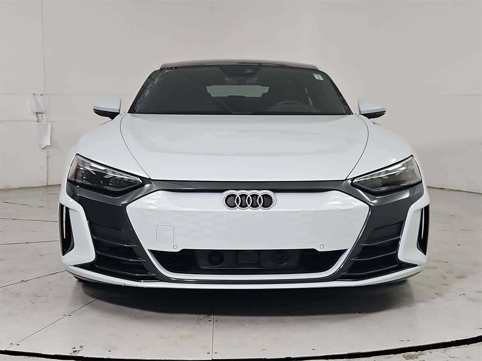 Thumbnail: 2023 Audi e-tron GT - 9