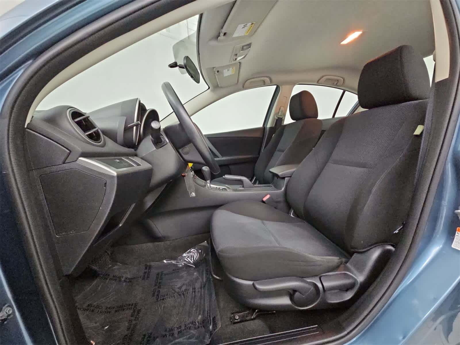 Thumbnail: 2011 Mazda Mazda3 - 15