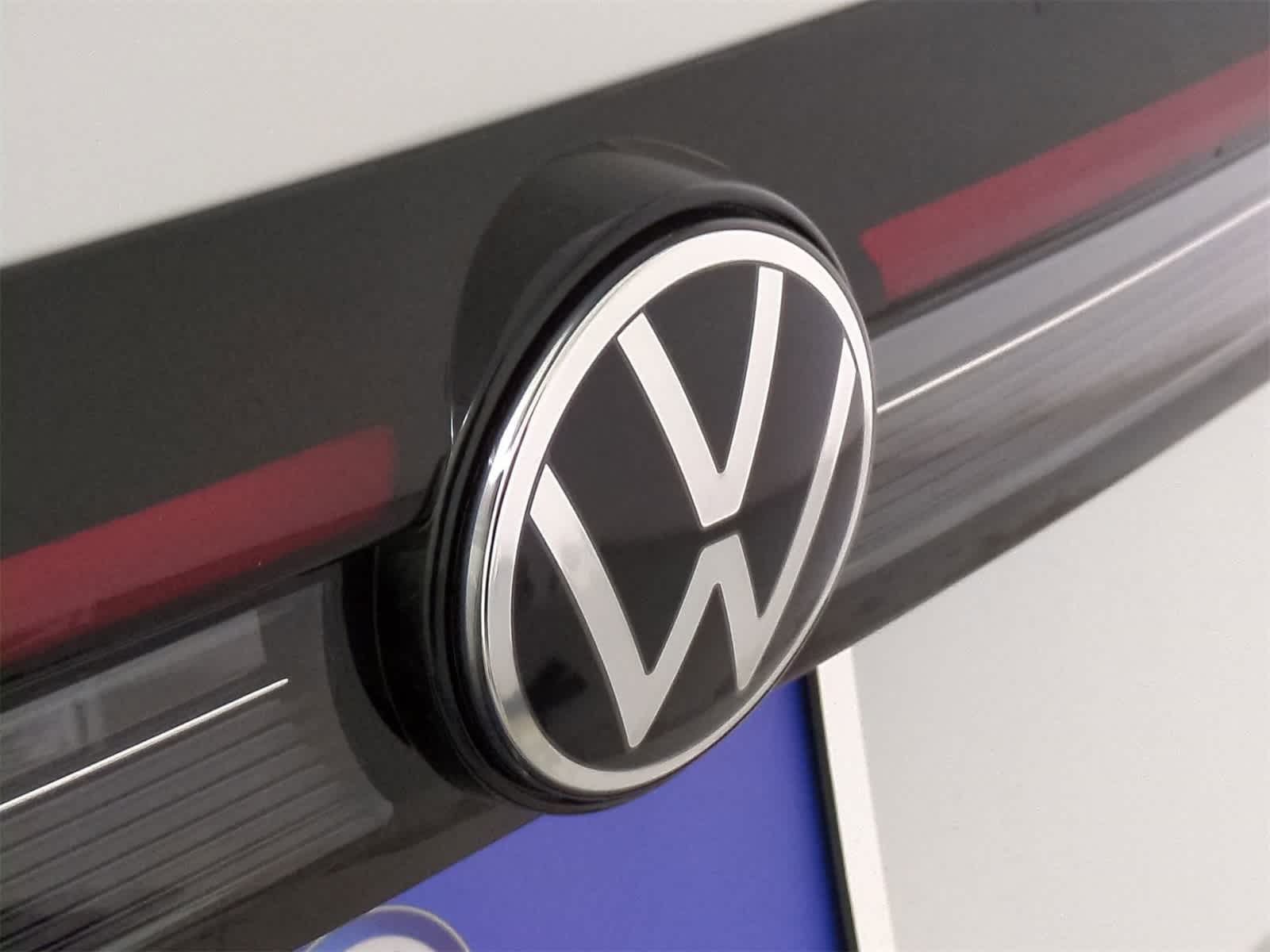 Thumbnail: 2025 Volkswagen Taos - 11