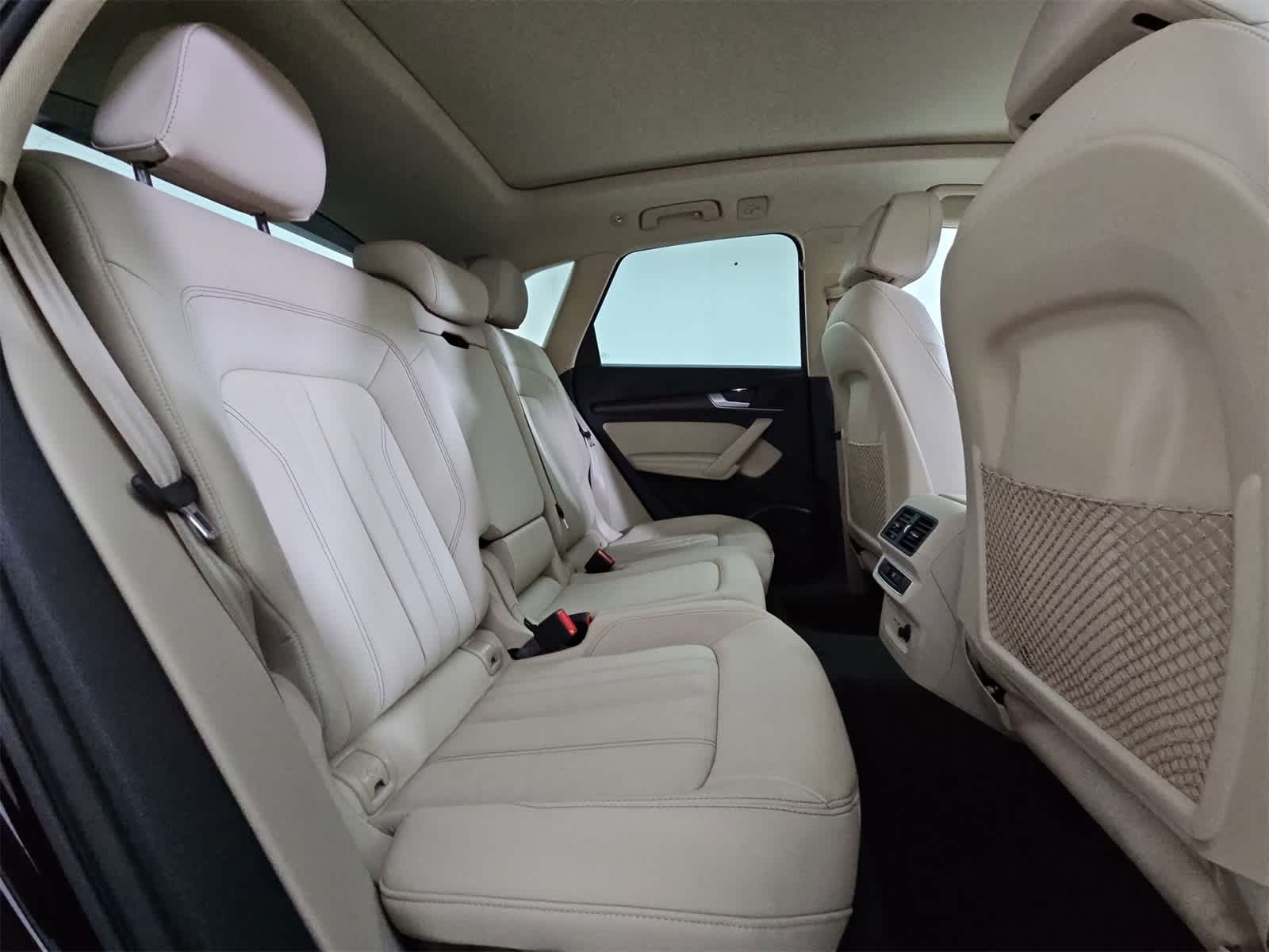 Thumbnail: 2022 Audi Q5 - 21