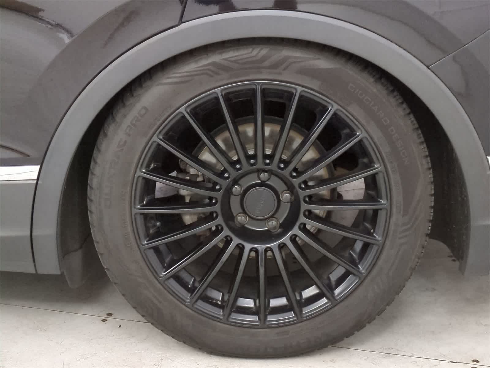 Thumbnail: 2020 Volkswagen Tiguan - 12