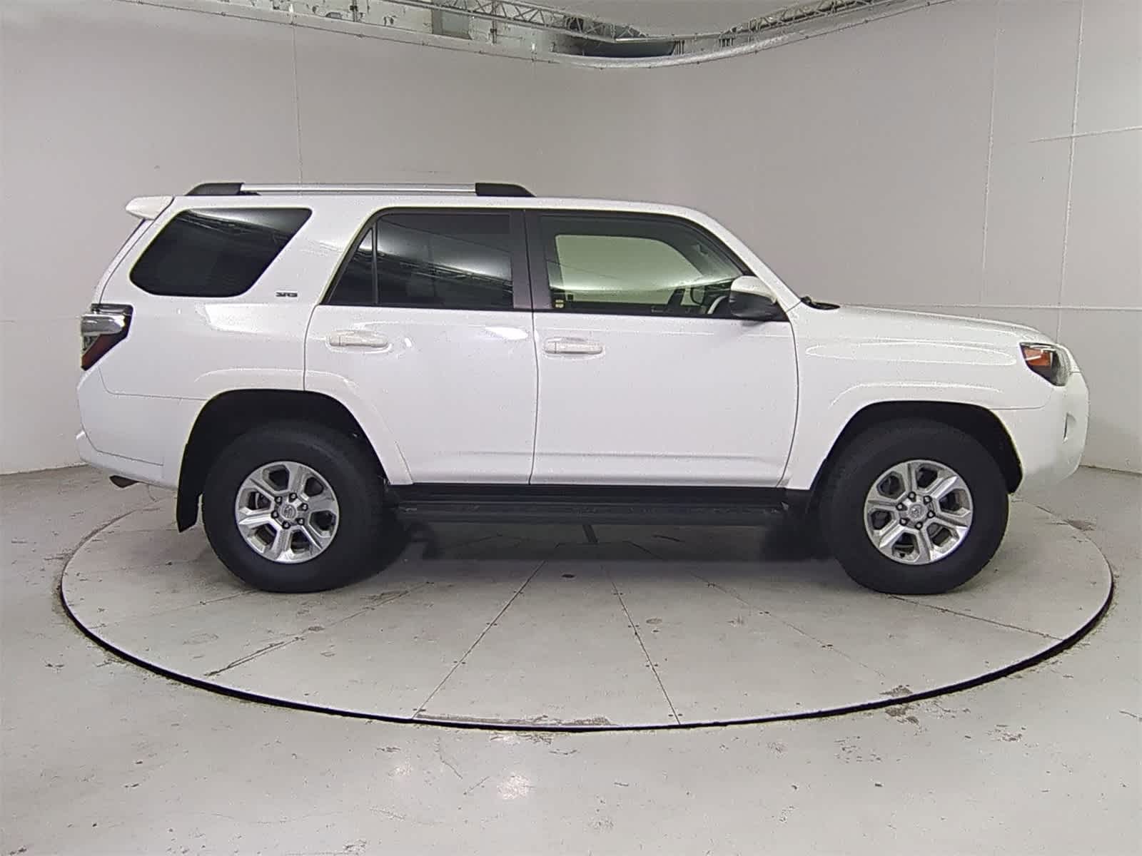 Thumbnail: 2023 Toyota 4Runner - 7