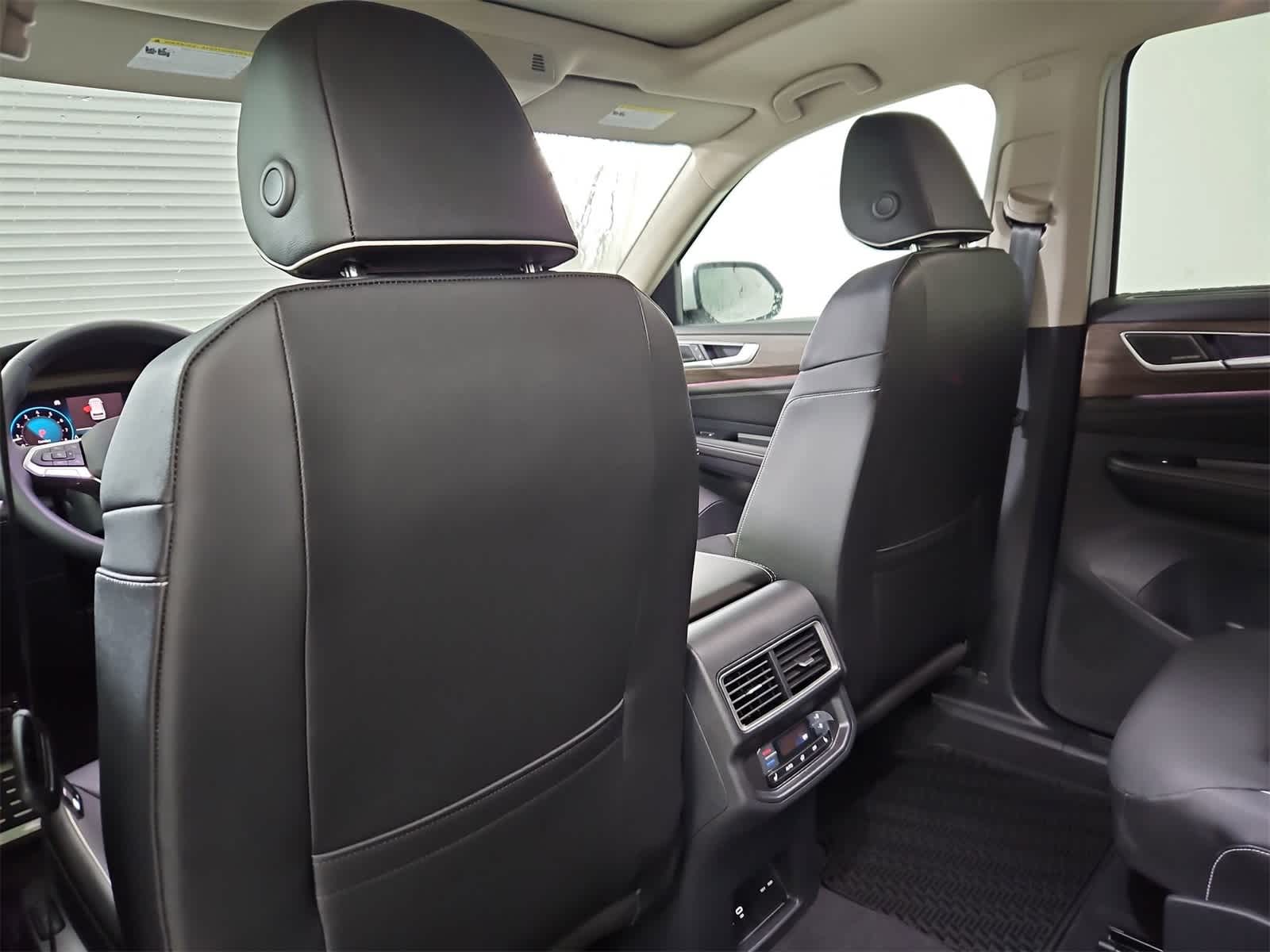 Thumbnail: 2026 Volkswagen Atlas - 18