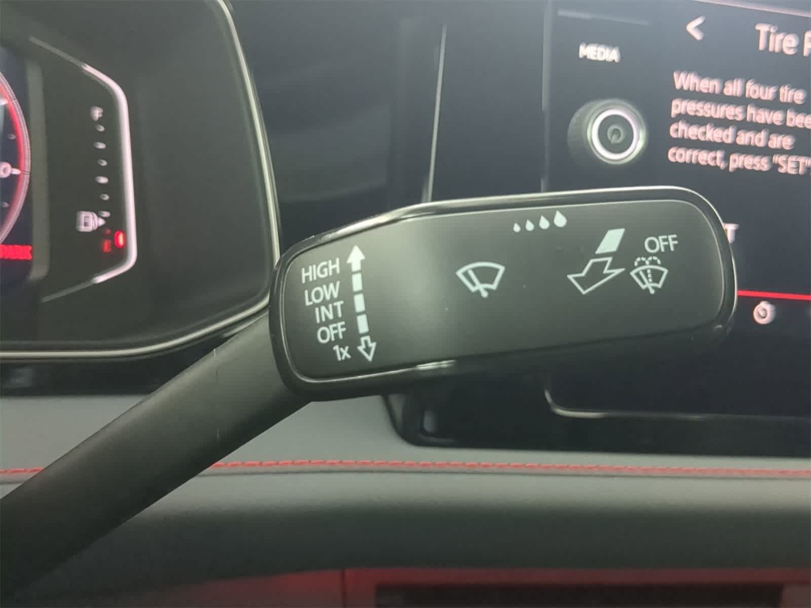 Thumbnail: 2025 Volkswagen Jetta - 26