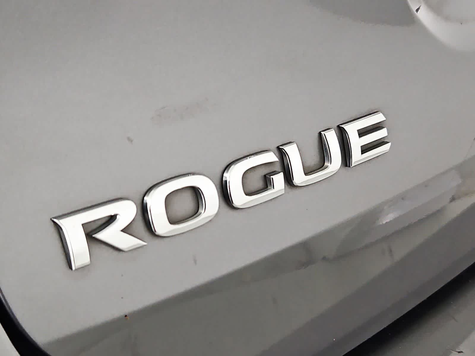 Thumbnail: 2017 Nissan Rogue - 12