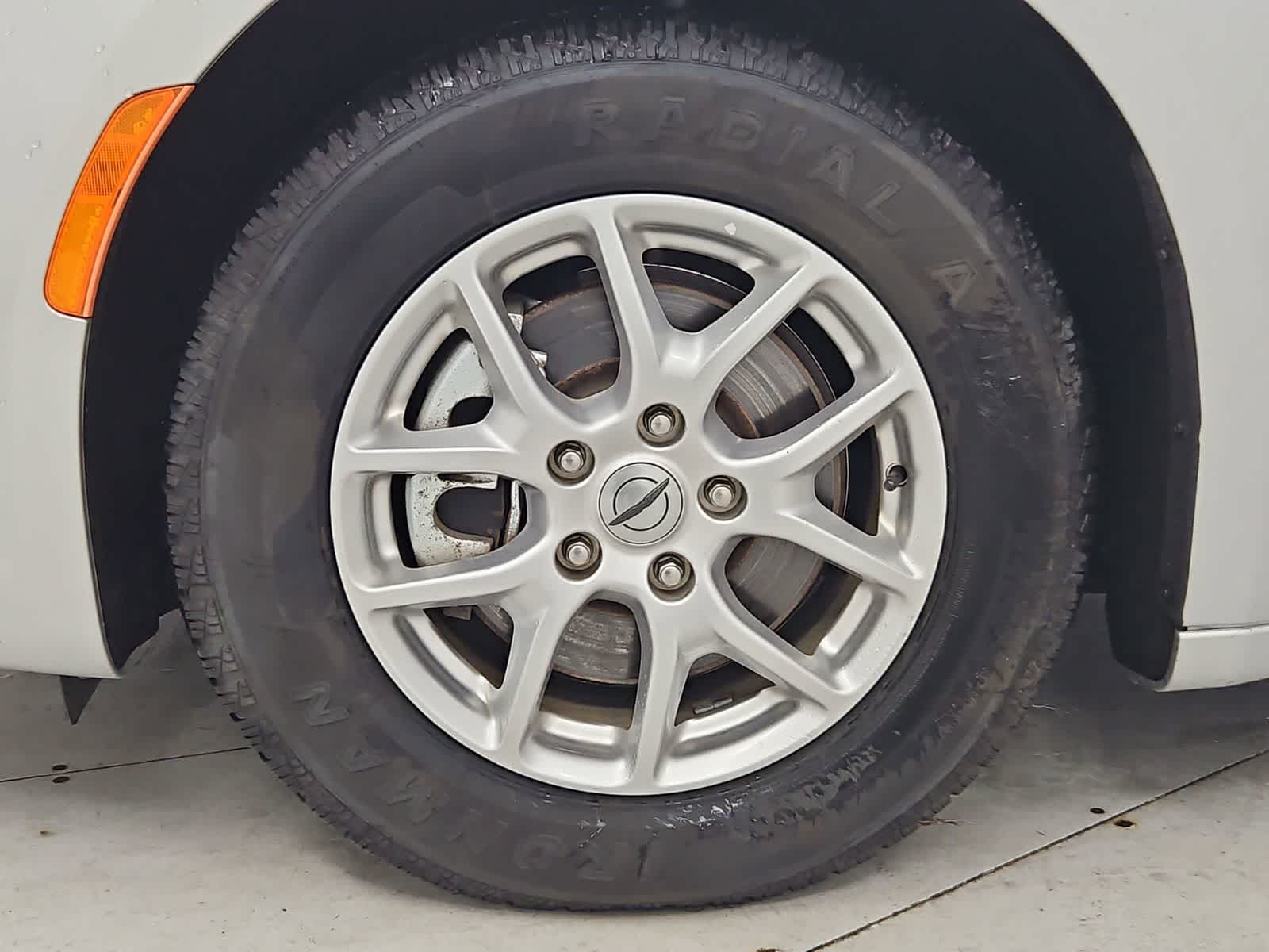 Thumbnail: 2023 Chrysler Pacifica - 13