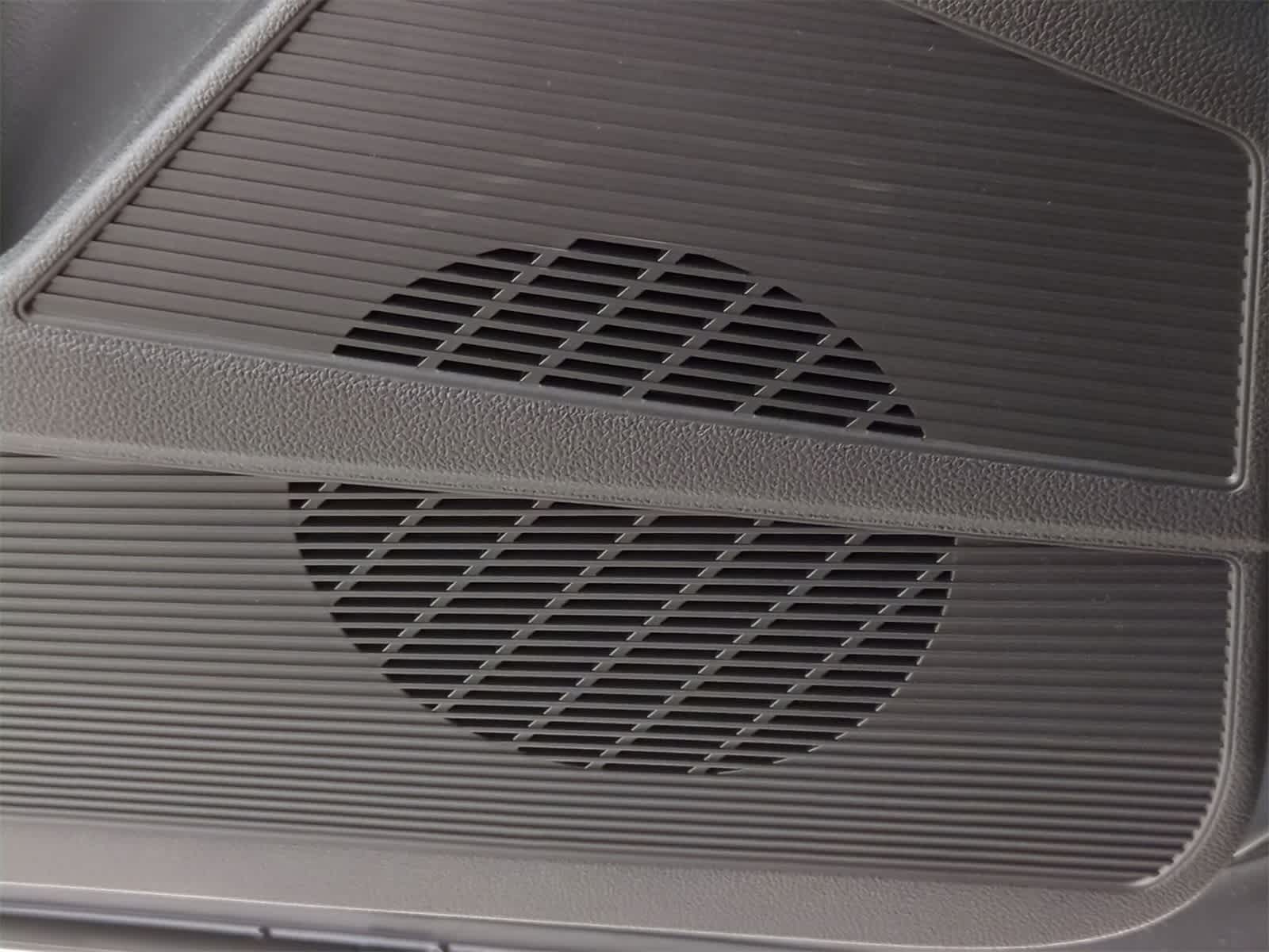 Thumbnail: 2025 Volkswagen Taos - 32