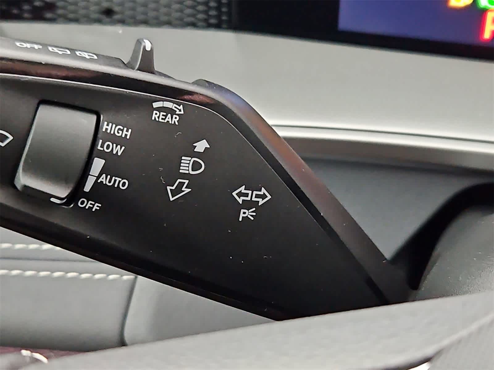 Thumbnail: 2025 Volkswagen Tiguan - 28