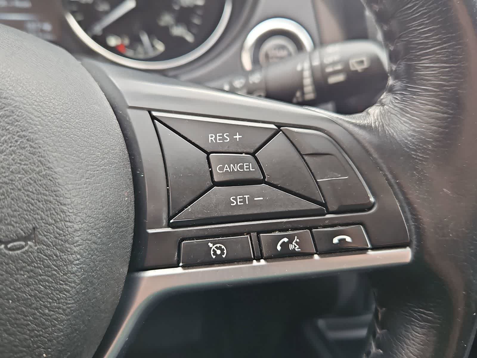 Thumbnail: 2017 Nissan Rogue - 24