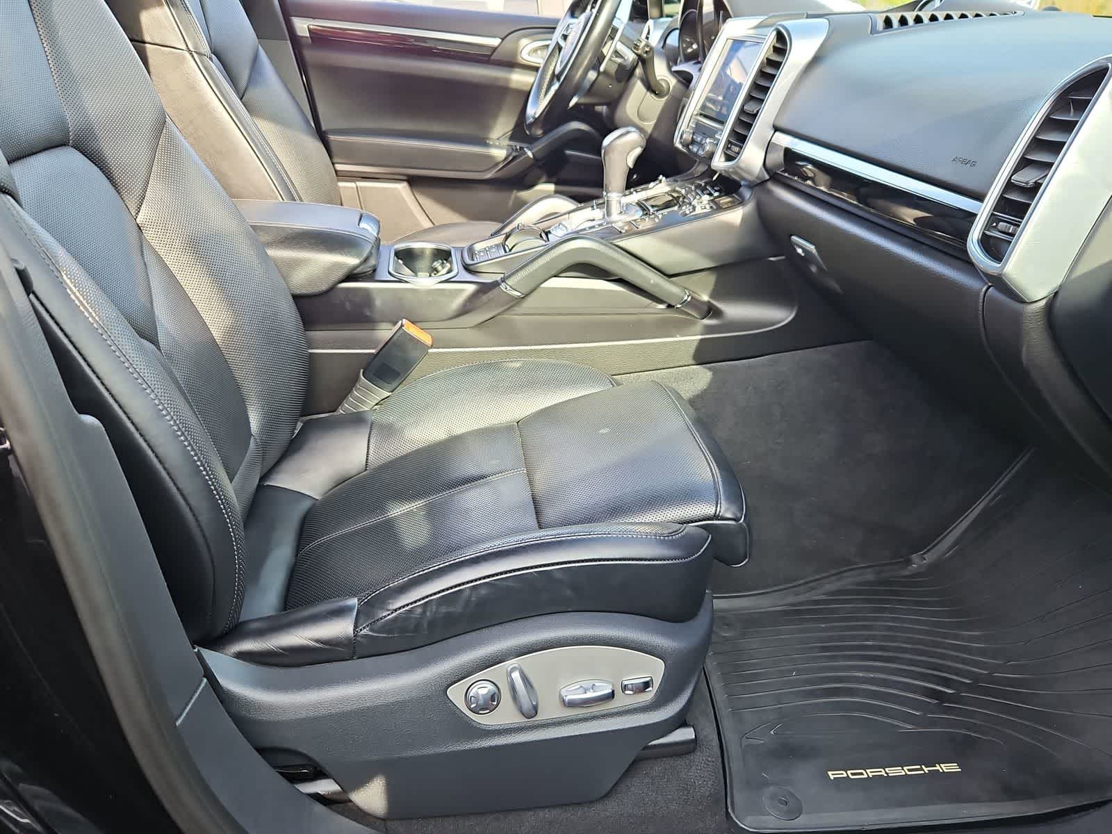 Thumbnail: 2018 Porsche Cayenne - 22