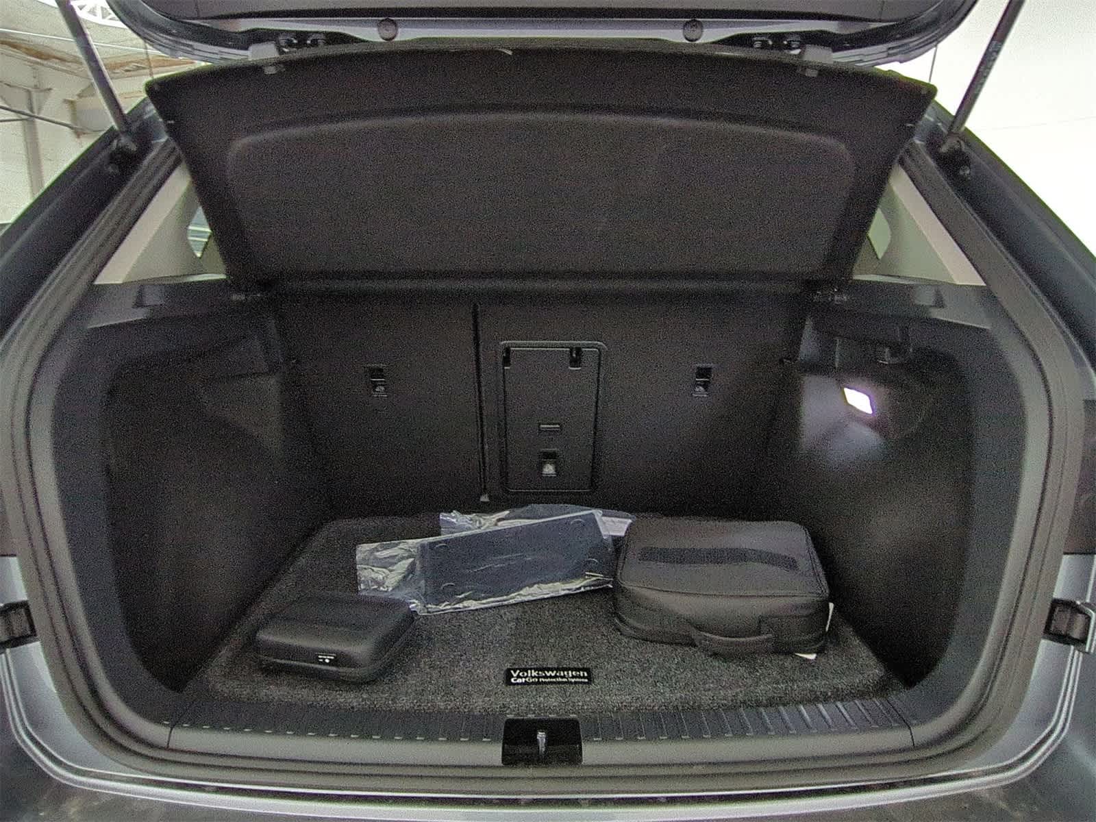 Thumbnail: 2025 Volkswagen Taos - 35