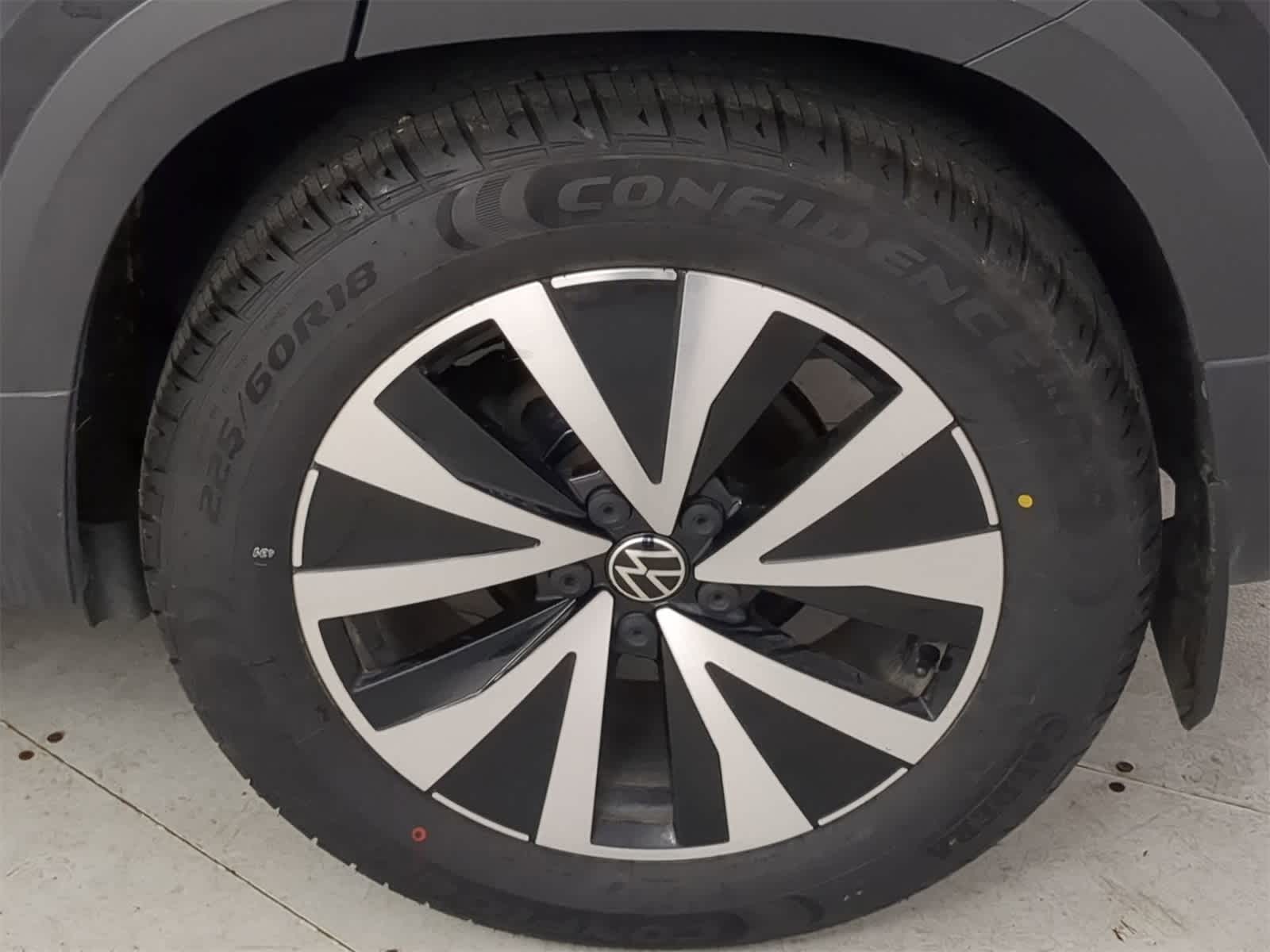 Thumbnail: 2023 Volkswagen Taos - 12